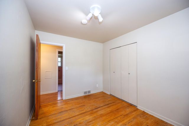 1031 N Maple Road, Ann Arbor, MI 48103
