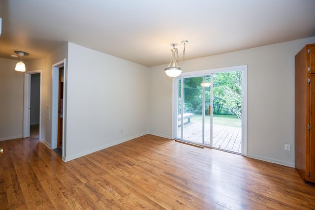 1031 N Maple Road, Ann Arbor, MI 48103