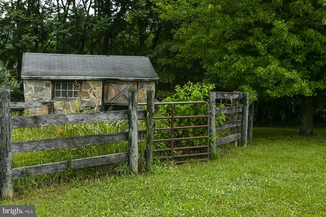 19511 TELEGRAPH SPRINGS RD, Purcellville, VA 20132