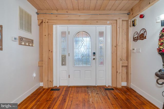 19511 TELEGRAPH SPRINGS RD, Purcellville, VA 20132