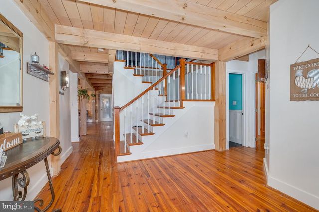 19511 TELEGRAPH SPRINGS RD, Purcellville, VA 20132