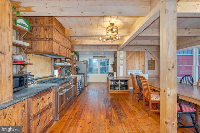 19511 TELEGRAPH SPRINGS RD, Purcellville, VA 20132