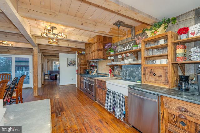 19511 TELEGRAPH SPRINGS RD, Purcellville, VA 20132