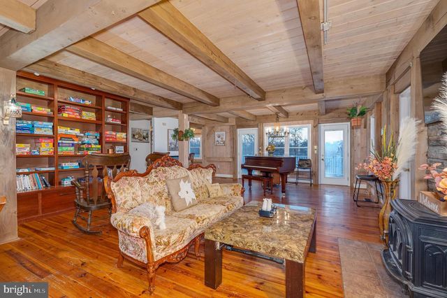 19511 TELEGRAPH SPRINGS RD, Purcellville, VA 20132