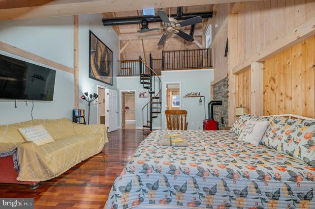 19511 TELEGRAPH SPRINGS RD, Purcellville, VA 20132