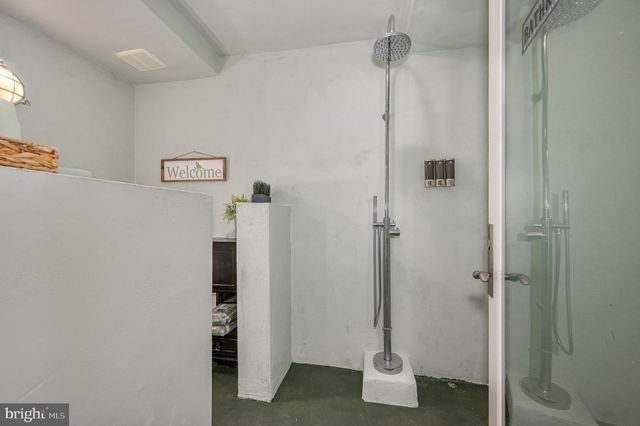 19511 TELEGRAPH SPRINGS RD, Purcellville, VA 20132