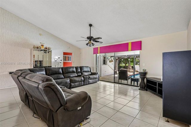 9768 Majestic Way, Boynton Beach, FL 33437