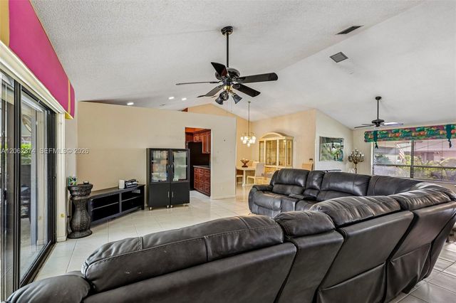 9768 Majestic Way, Boynton Beach, FL 33437