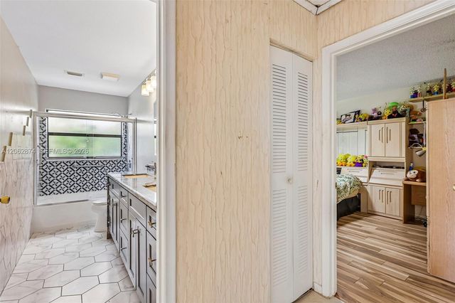 9768 Majestic Way, Boynton Beach, FL 33437