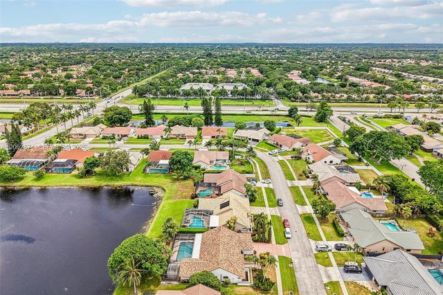9768 Majestic Way, Boynton Beach, FL 33437