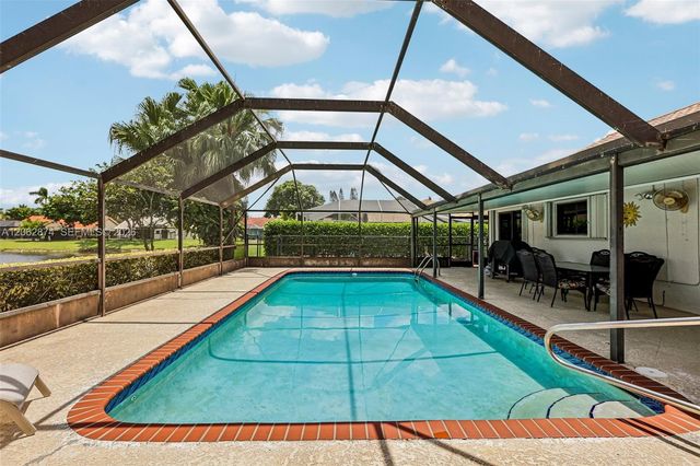 9768 Majestic Way, Boynton Beach, FL 33437