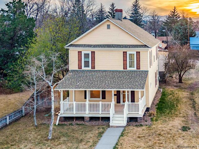1105 10TH ST, Wheatland, WY 82201
