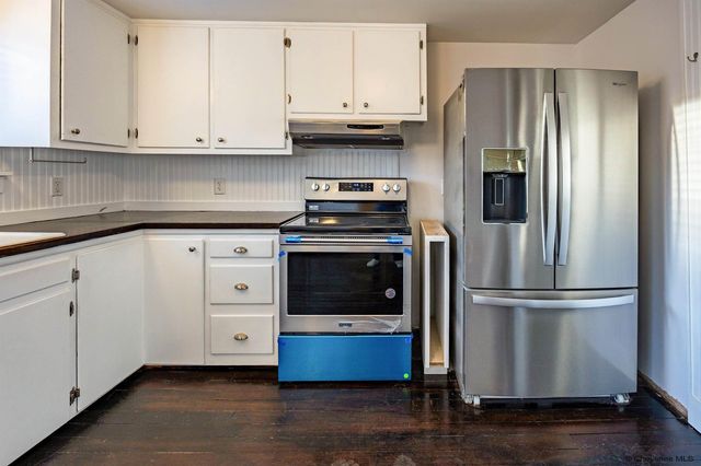 1105 10TH ST, Wheatland, WY 82201