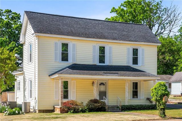 3903 Clifton Road, Greensboro, NC 27407