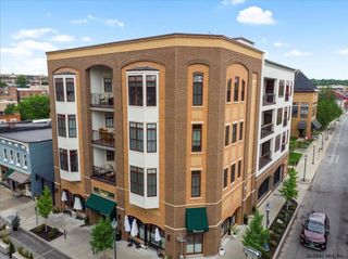 55 PHILA Street Unit 201, Saratoga Springs, NY 12866