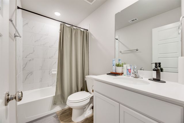 8900 Bronze Meadow Drive, Fort Worth, TX 76131