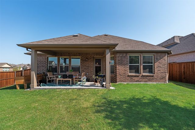 8900 Bronze Meadow Drive, Fort Worth, TX 76131