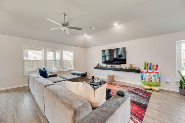 8900 Bronze Meadow Drive, Fort Worth, TX 76131