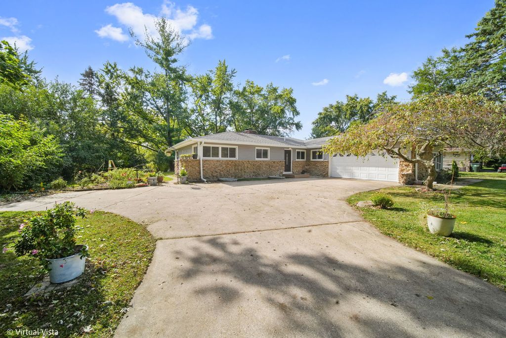 1149 Gail Lane, Sleepy Hollow, IL 60118
