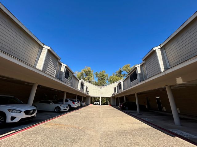 8545 Midpark Road 9, Dallas, TX 75240