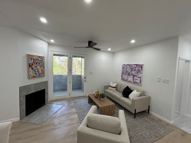 8545 Midpark Road 9, Dallas, TX 75240