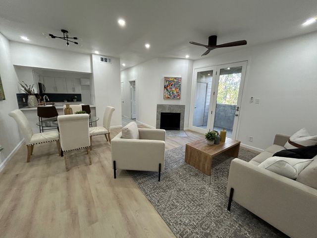 8545 Midpark Road 9, Dallas, TX 75240