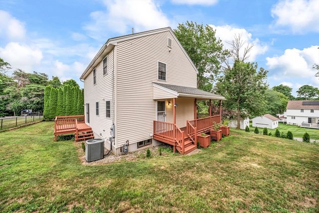 15 Aberdeen Rd, Methuen, MA 01844