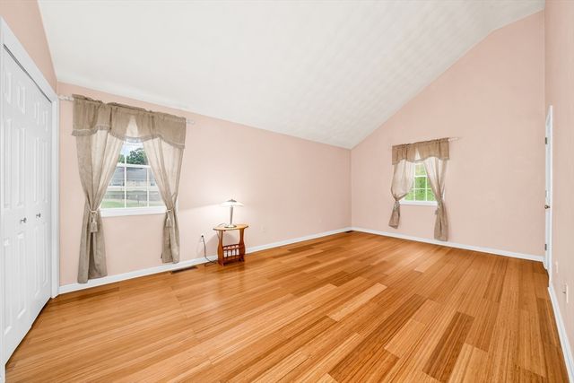 15 Aberdeen Rd, Methuen, MA 01844