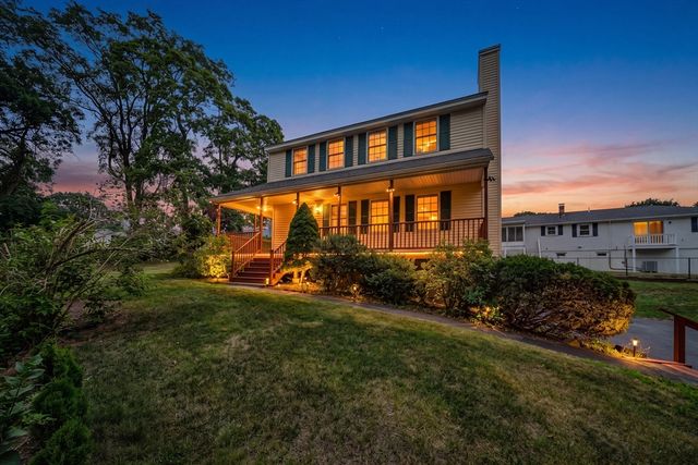 15 Aberdeen Rd, Methuen, MA 01844