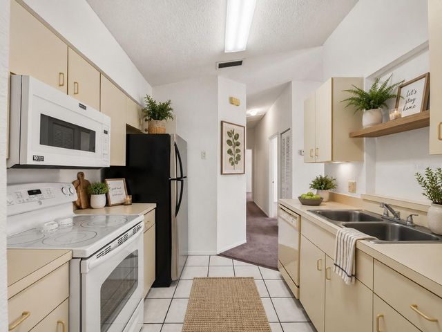 22441 WESTCHESTER BOULEVARD 1500F, Punta Gorda, FL 33980