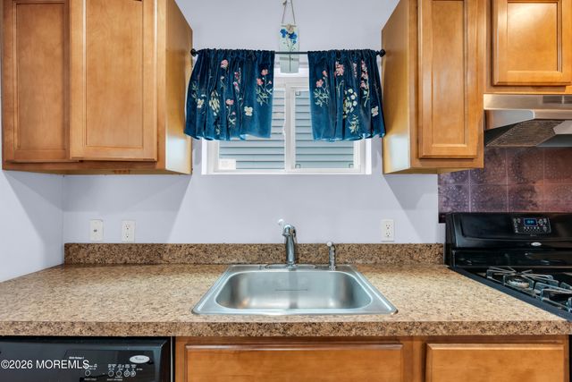 4 Conover Street, Freehold, NJ 07728