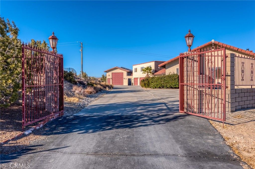 Image 10 of property listing at 56630 Bear Court, Yucca Valley, CA 92284