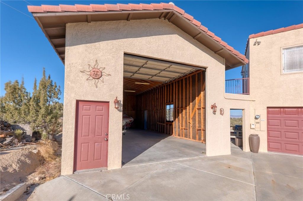 Image 5 of property listing at 56630 Bear Court, Yucca Valley, CA 92284
