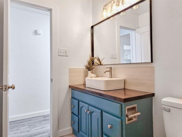 2328 Knox Drive, Del City, OK 73115