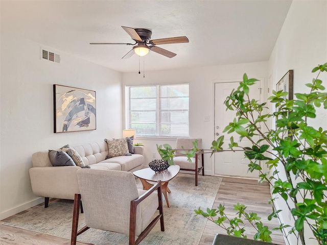 2328 Knox Drive, Del City, OK 73115