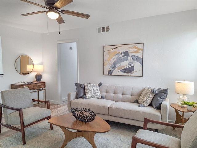 2328 Knox Drive, Del City, OK 73115