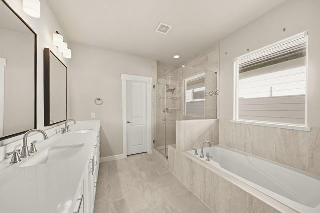 882 Wakefield Drive C, Houston, TX 77018