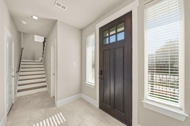 882 Wakefield Drive C, Houston, TX 77018