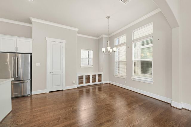 882 Wakefield Drive C, Houston, TX 77018