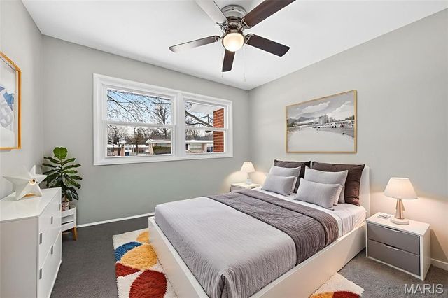 12 Thackery Court, Florissant, MO 63031