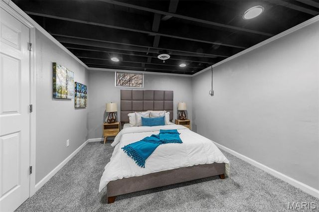 12 Thackery Court, Florissant, MO 63031