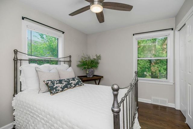 9016 Main Street, Kansas City, MO 64114