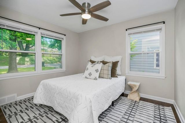 9016 Main Street, Kansas City, MO 64114