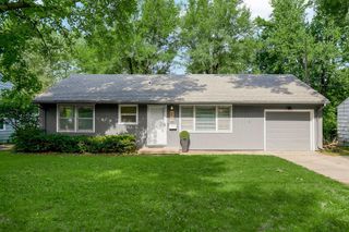 9016 Main Street, Kansas City, MO 64114