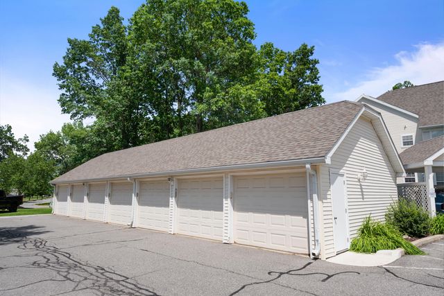 663 Forest Glen Drive, Valparaiso, IN 46385