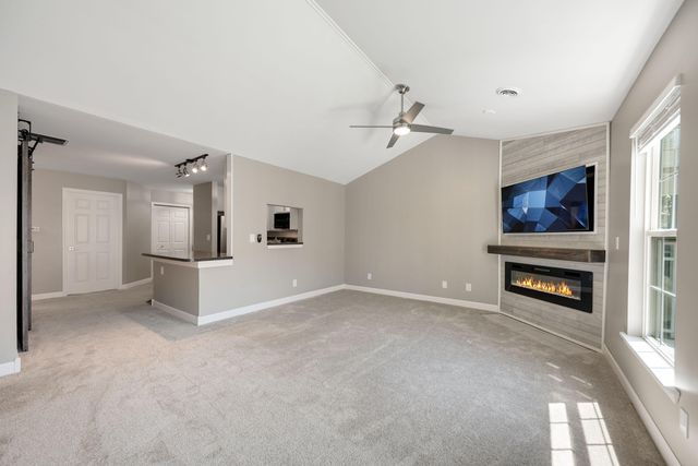 663 Forest Glen Drive, Valparaiso, IN 46385