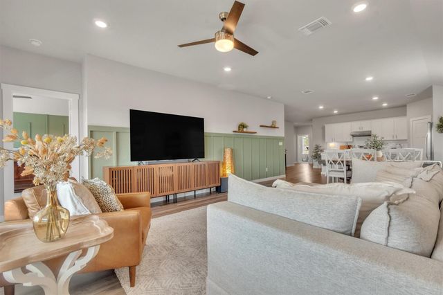 1008 Tipton ST, Georgetown, TX 78633