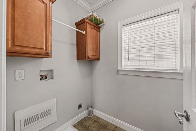 1911 Chestnut Oak Lane, Charleston, SC 29414