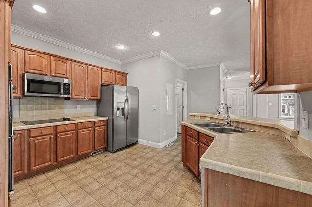 1911 Chestnut Oak Lane, Charleston, SC 29414