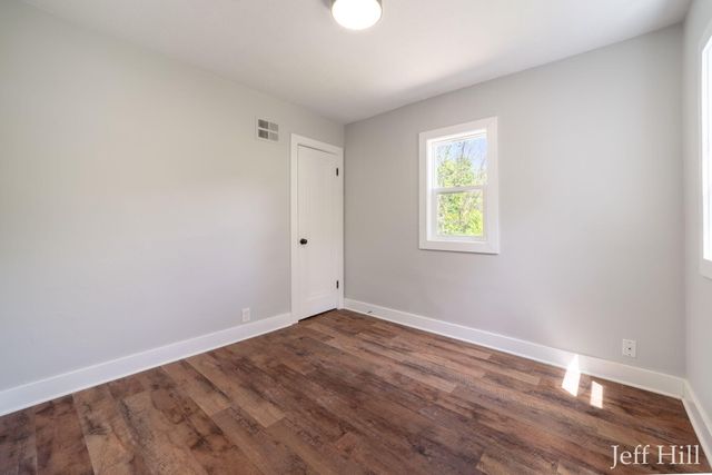 3637 Colonial Avenue Ne, Grand Rapids Twp, MI 49525
